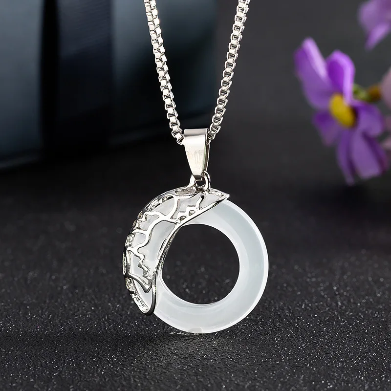 

New Retro Chinese Style Acrylic Ring Metal Amulet Pendant Necklace for Men Women Personality Trend Couple Jewelry
