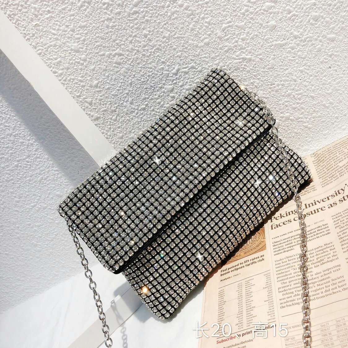 

2022 new Korean version of the women's bag water drill glitter small square bag letter package trend shoulder diagonal bag