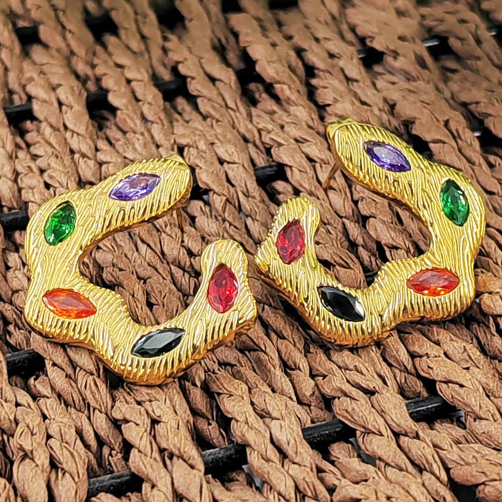 

Irregular Surface Texture Inlaid Multi-Color Oval Cubic Zirconia Gold Plated Stainless Steel Hoop Earrings for Women Ear Jewelry