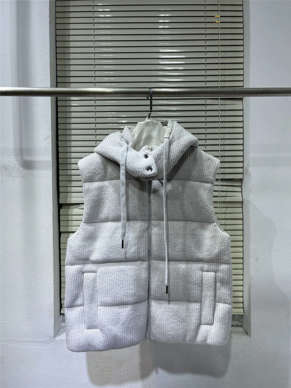 

Fall Winter B*C New Zipper Hooded Goose Down Vest Zipper Knitted Jacket