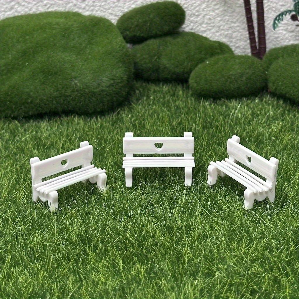 

Миниатюрная скамейка и забор из ПВХ