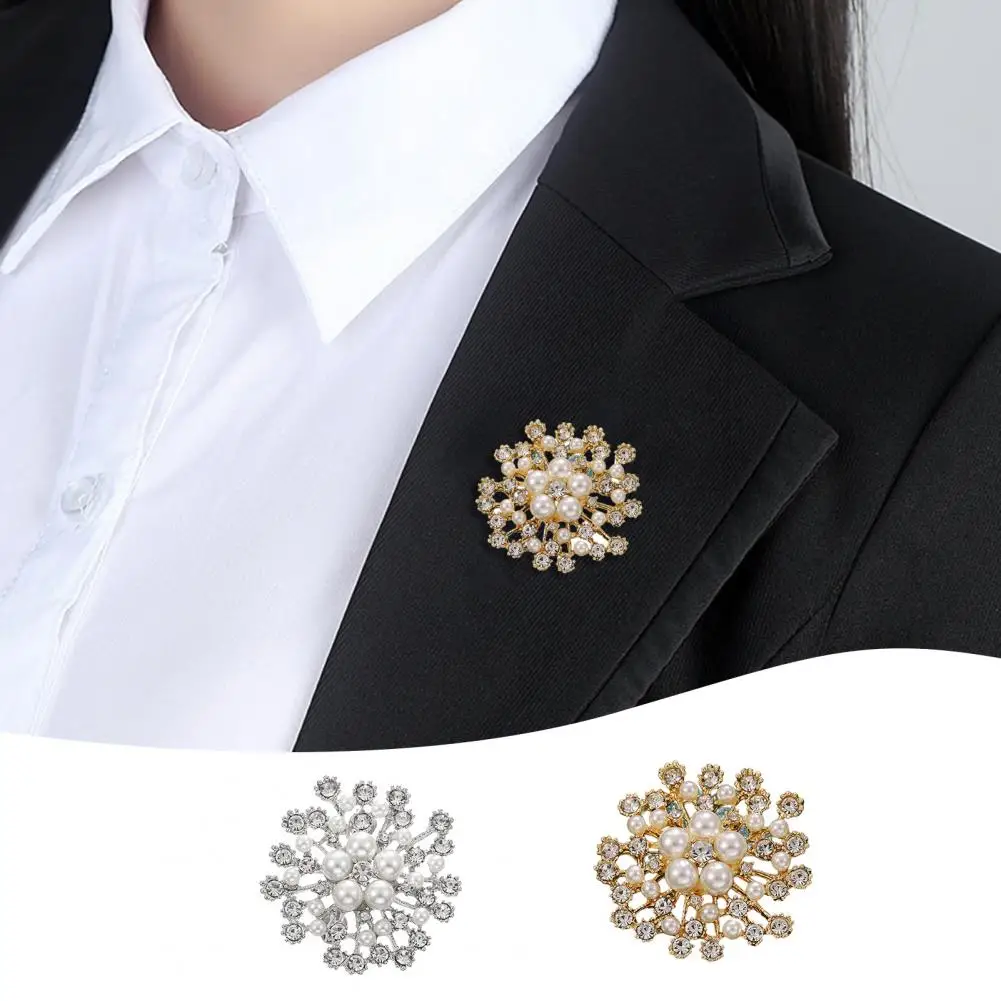

Attractive Brooch Badge Rhinestone Jewelry Women Elegant Rhinestone Brooch Rust-resistant Brooch Clothes Accessories