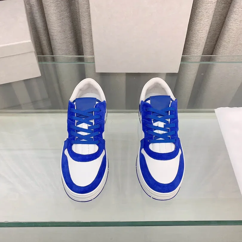 Женские кроссовки из натуральной кожи с круглым носком Размеры 35-40