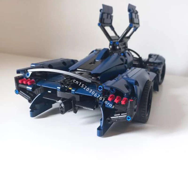 Технический Мартинс знаменитый валкирийский гоночный автомобиль модель