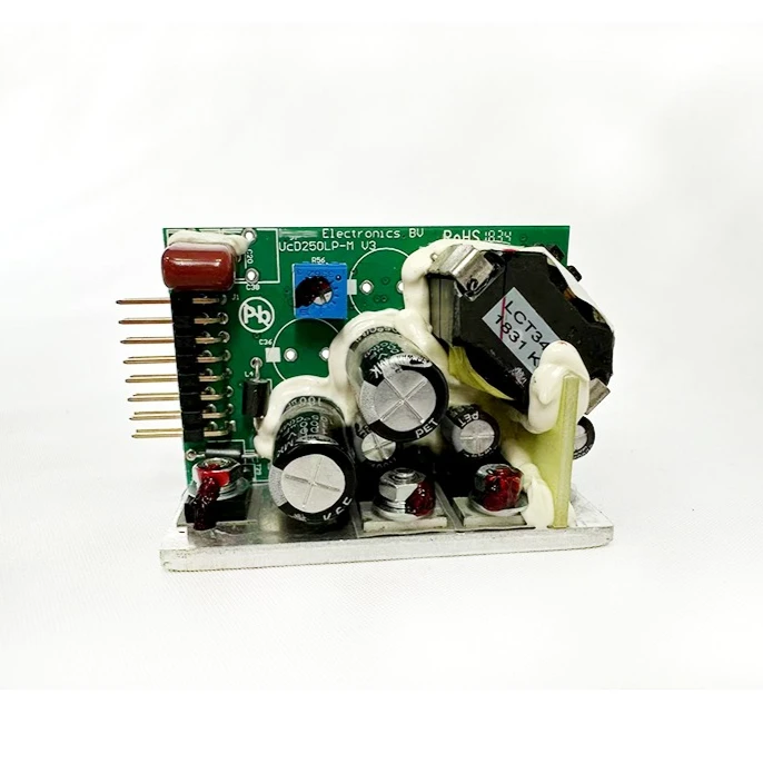 Тестовый модуль усилителя мощности UcD250lp-M V3
