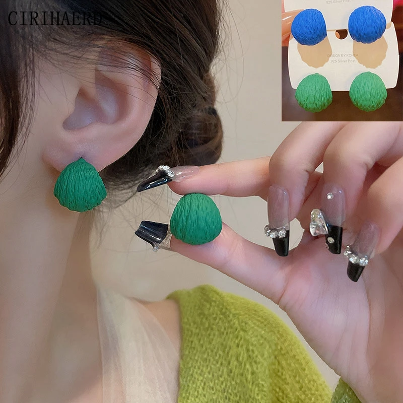 

925 Silver Needle Woman Stud Earrings Korean Fashion Jewelry Statement Unusual Drip Oil C Shape Party Earrings Bridesmaid Gift