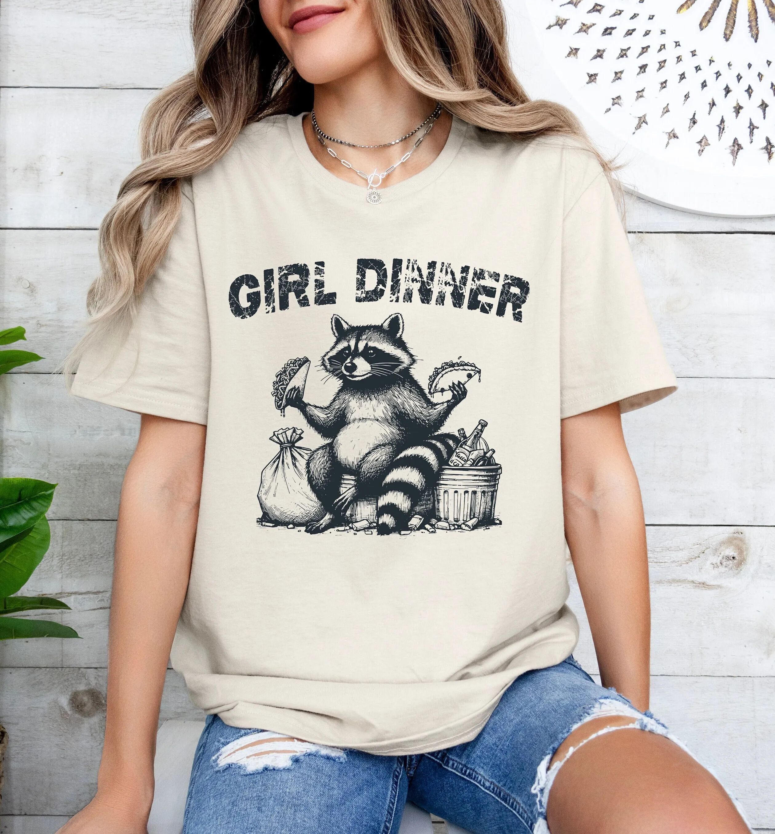 Футболка для девушек с изображением енота местных уличных кошек влюбленных