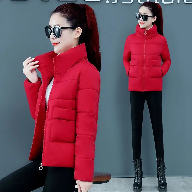 Женская короткая парка на молнии