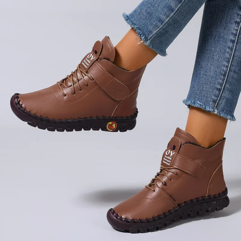 Женские ботинки с перекрестной шнуровкой