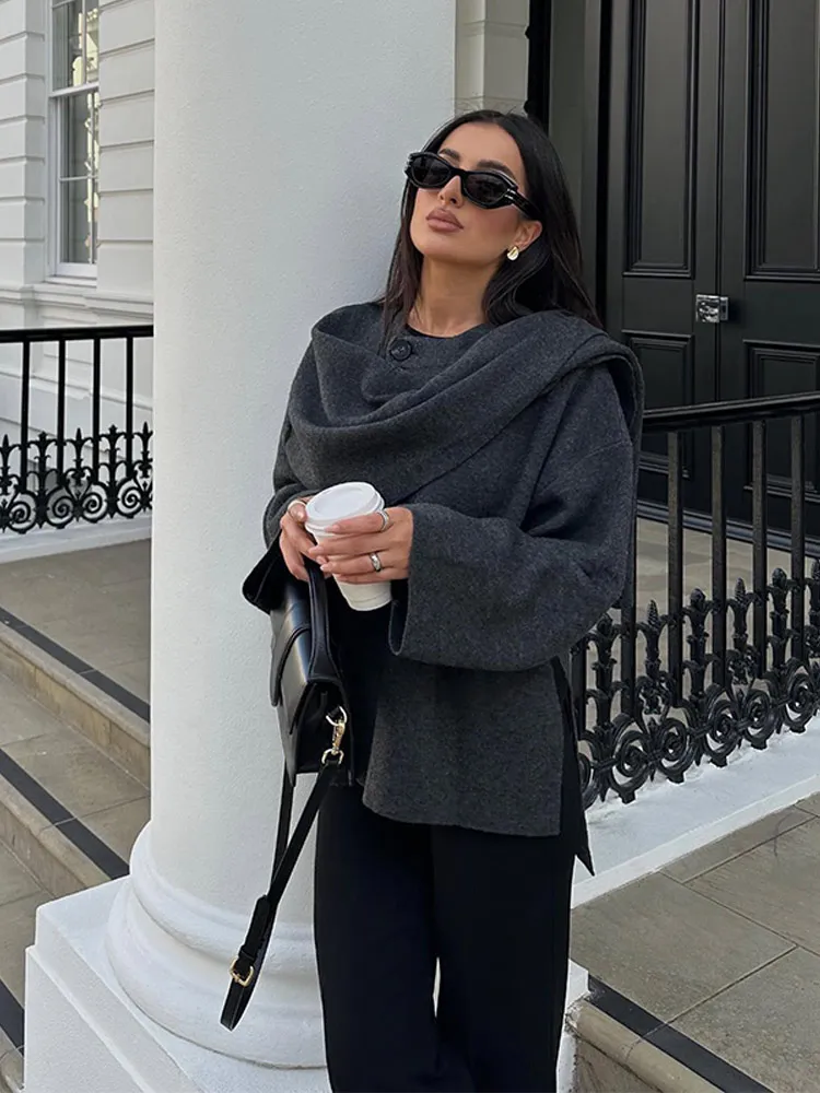 Женский элегантный бордовый вязаный пуловер с шарфом и воротником модный