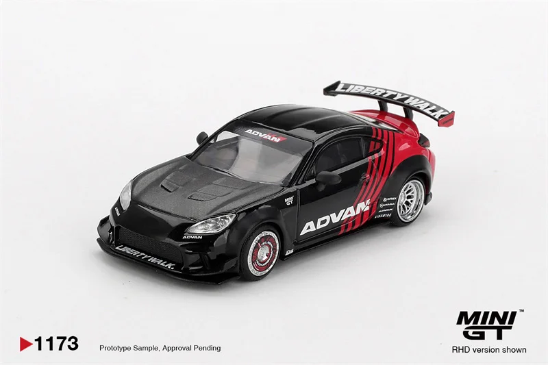 Фото Миниатюрная модель автомобиля MINI GT 1:64 GR86 LBNation / Supra VeilSide, литая под давлением, подарок №1