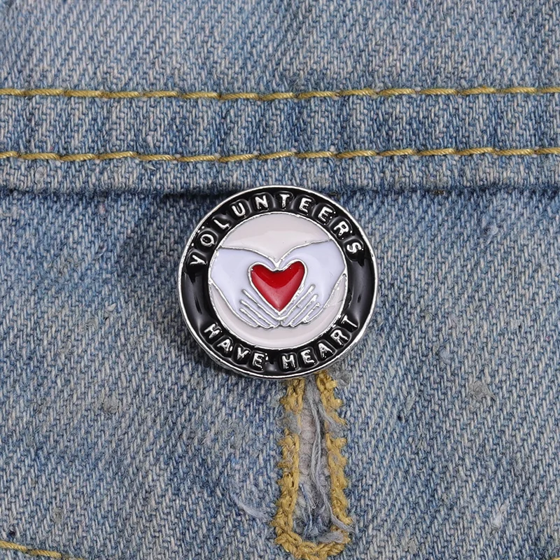 Эмалированные булавки Love Pilots на заказ, маленькие круглые броши, значки на лацкан, милые ювелирные изделия, подарок, Прямая поставка