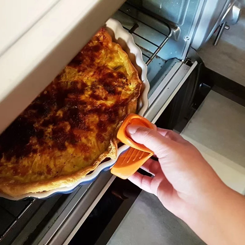 

1 Pair Thicken Baking Silicone Oven Mitts Microwave Heat Insulation Non-Slip Handles Bowl Clips Kitchen Gadgets