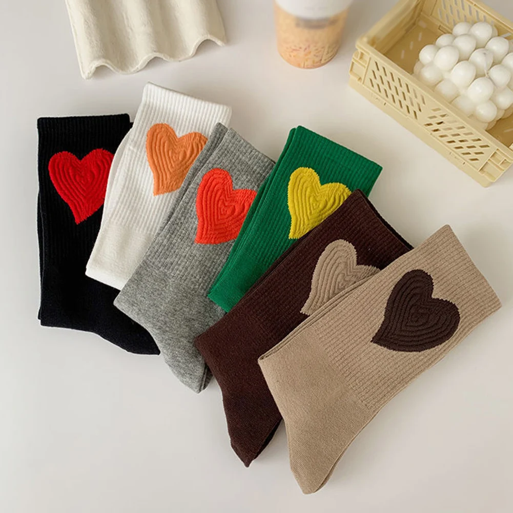 

Женские носки, новинка, модные яркие разноцветные дизайнерские носки для девочек, милые дышащие повседневные хлопковые носки в Корейском с...