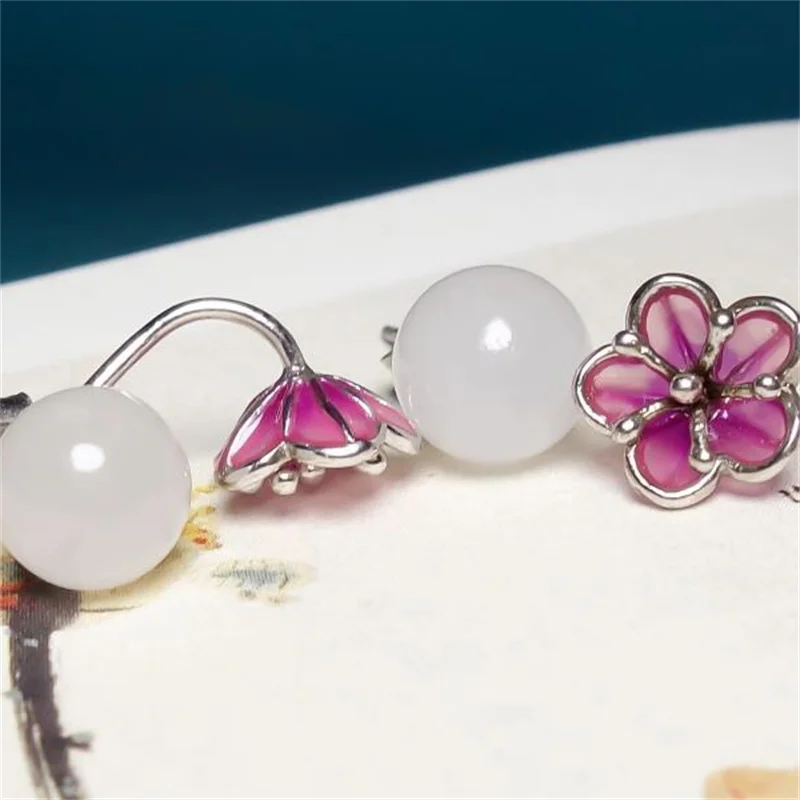 

Женские серьги-гвоздики из серебра 925 пробы с натуральным нефритом