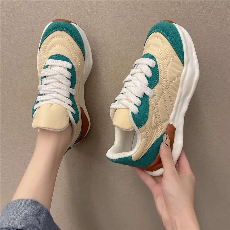 

Women Lace Up Sneaker Casual Suede Leather Breathable Platform Sport Shoes Fashion Running Walking Sneakers Vulcanized Shoes
