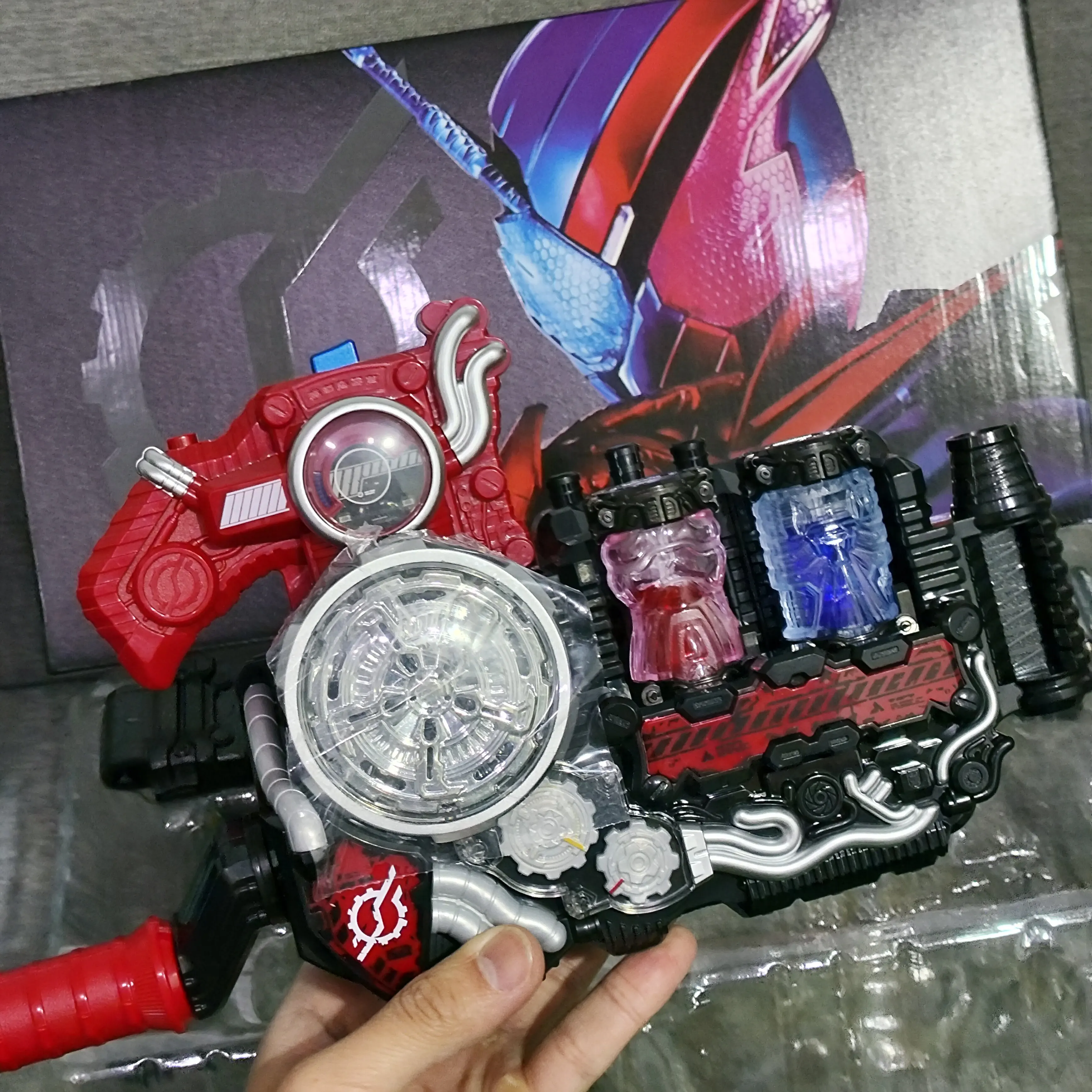 Коллекционная фигурка Kamen Rider Build Genius Full Bottle DX Super Best Transformation Gear (Китайская версия) (art.: 3920dc37d8a39) - 3920dc37d8a39