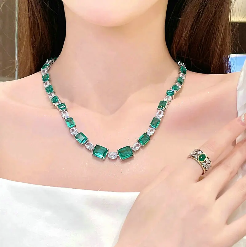 

Peacock Green Cube Sugar Gem Necklace Gold Big Diamond Necklace