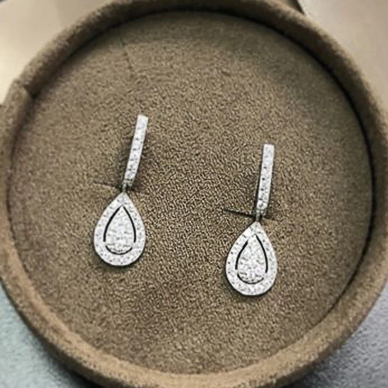 

Silver Color Pear Shaped Drop Earrings for Women Full Paved White Cubic Zirconia Delicate Girl Earrings Statement Jewelry