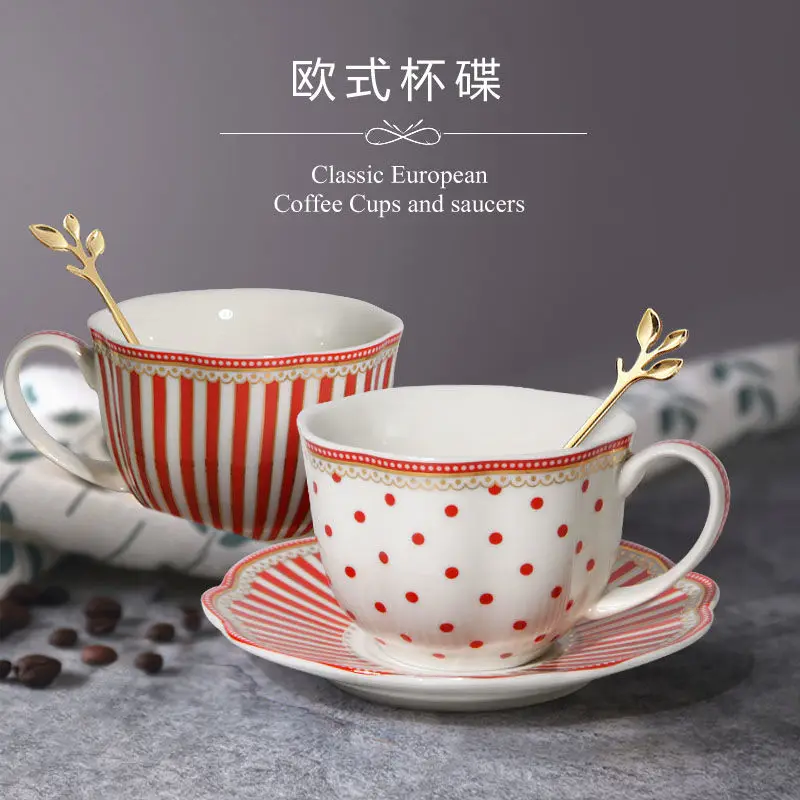 

French-style coffee cups and saucers, household afternoon tea sets, European-style Phnom Penh flower tea cups and spoons tazas