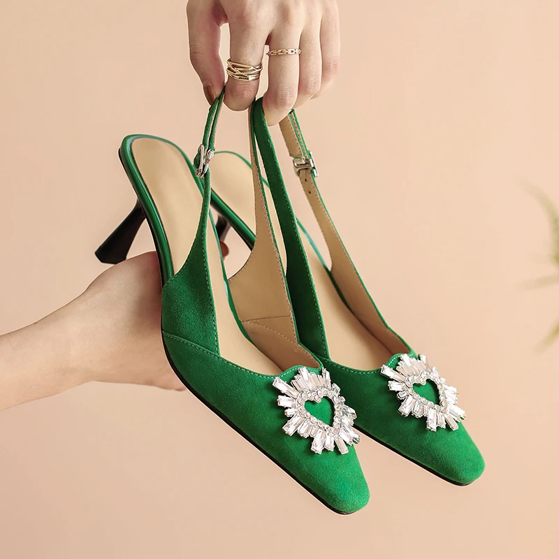 

2022 летние женские сандалии из натуральной кожи 22-25 см Детские замшевые полностью кожаные сандалии с острым носком в форме сердца Стразы для ...