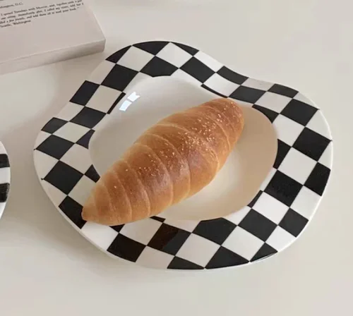 

Керамическая тарелка Lazzy House 8 дюймов