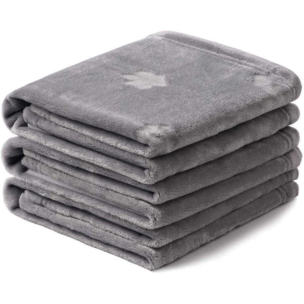 

1/3PCS Soft Flannel Pet Blanket Thicken Dog Blanket Warm Sleep Mat Pad Bed Cover With Embossed Paw Print For Cat And Dog Blanket