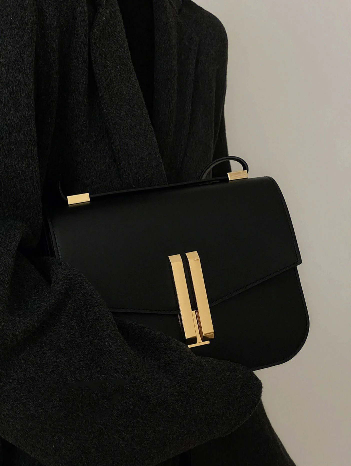 Women Vintage Black Hasp Messenger Bag Casual Luxury Designer Shoulder Bags Leather Elegant Sling Crossbody Bag Small Square Bag