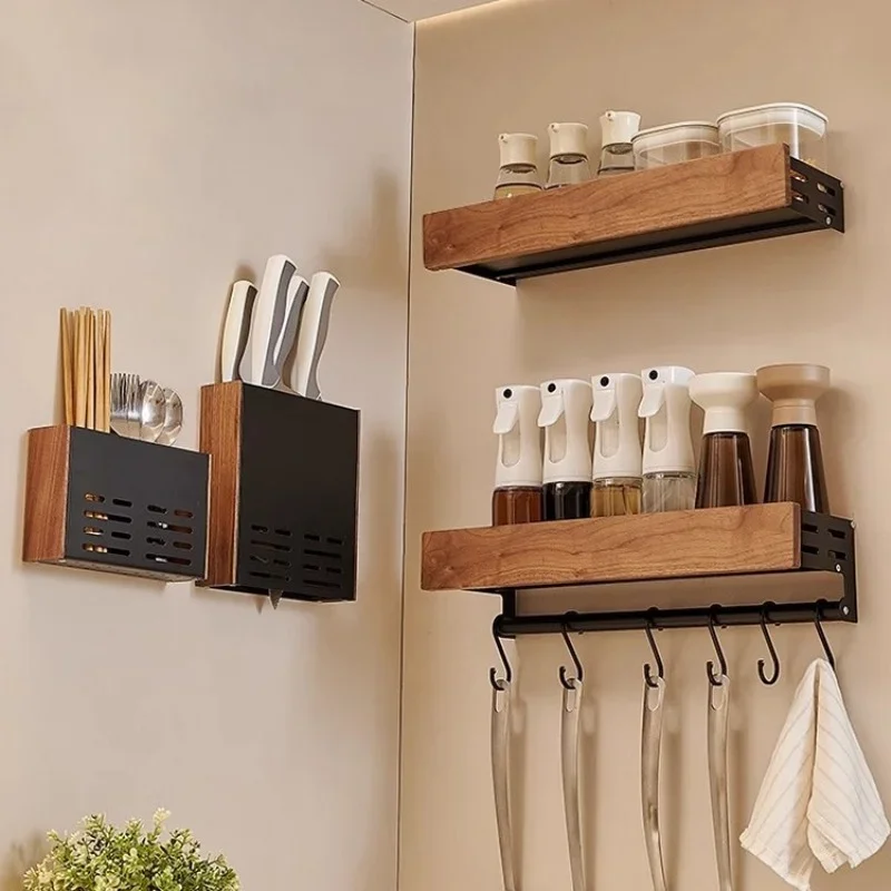 Организуйте свою кухню стильной настенной коробкой из ореха для приправ и легкой