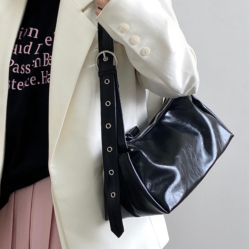 

Solid Color PU Leather Women's Shoulder Bags Fashion Cool Girls Underarm Bag Simple Crossbody Bag Casual Female Tote Handbags