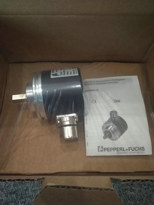 Германия P + F Фотоэлектрический переключатель Pepperl Fuchs ML100-8-H-350-RT/102/115