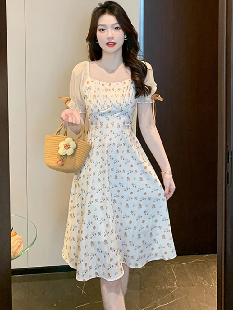

Женское шифоновое пляжное платье с бантом, белое элегантное платье средней длины с квадратным вырезом и рукавами-фонариками в Корейском ст...