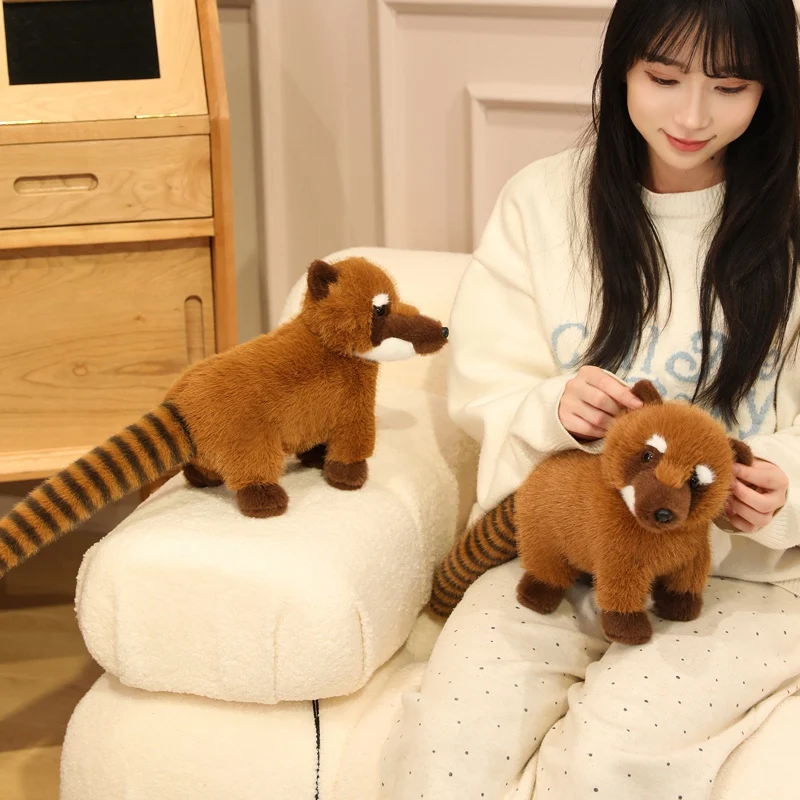 Фото Kawaii 53X25 см Coati плюшевая аниме-подушка Kawaii модная плюшевая кукла енот на плечо подушка для сна подарки для подруги №5