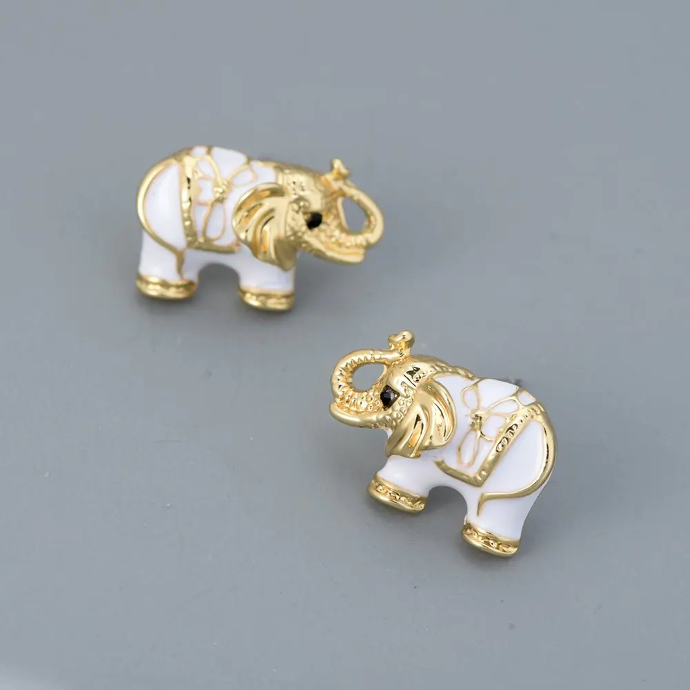 Белый эмалированный милый слон
