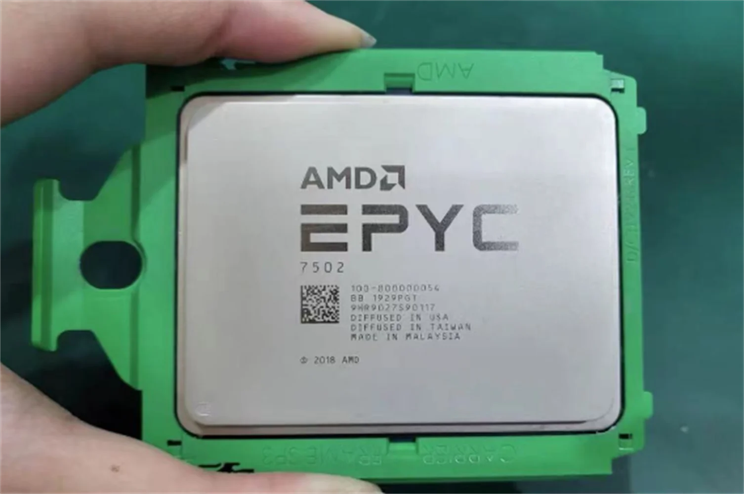 

Серверный Процессор AMD EPYC 7502 2,5 ГГц 32 ядра/64 потока L3 Cache 128 МБ TDP 180 Вт SP3 до 3,35 ГГц 7002 серия серверный процессор