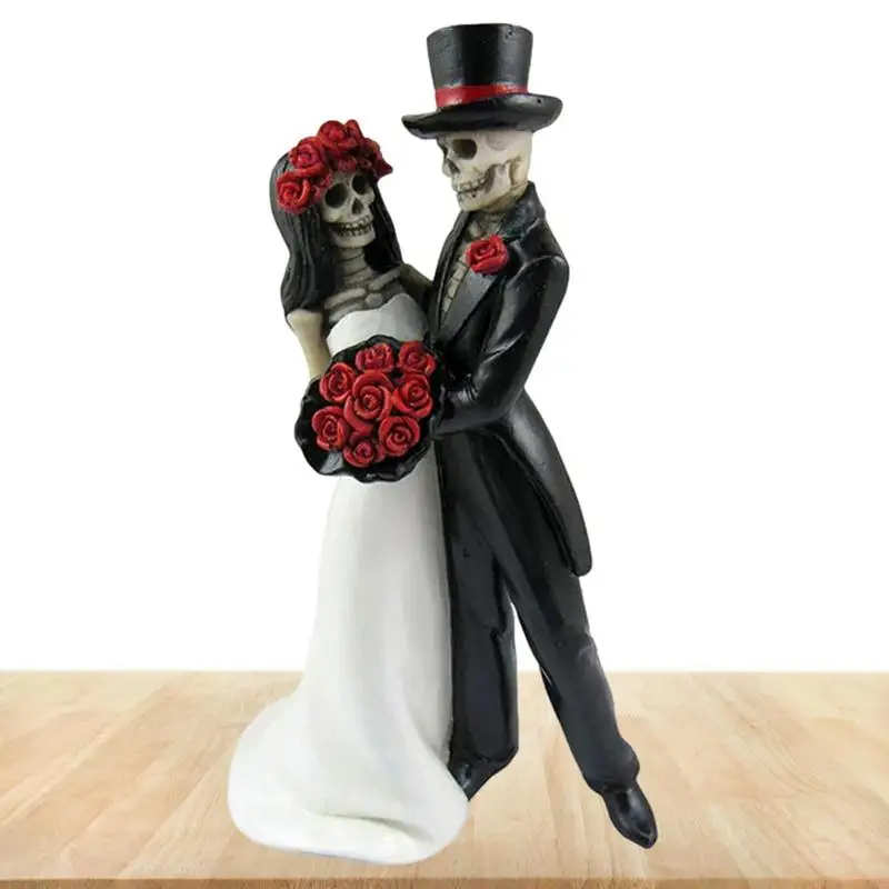 

Skeleton Couple Statue Vibrant Design Ghost Couple Statue Durable Hand Painted Resin Sweet Loving Together Couple Sculpture