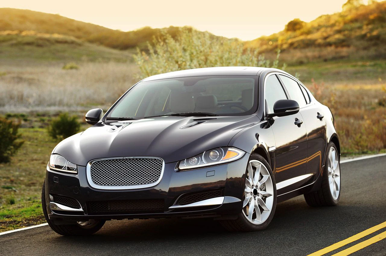Jaguar xf xj отличия