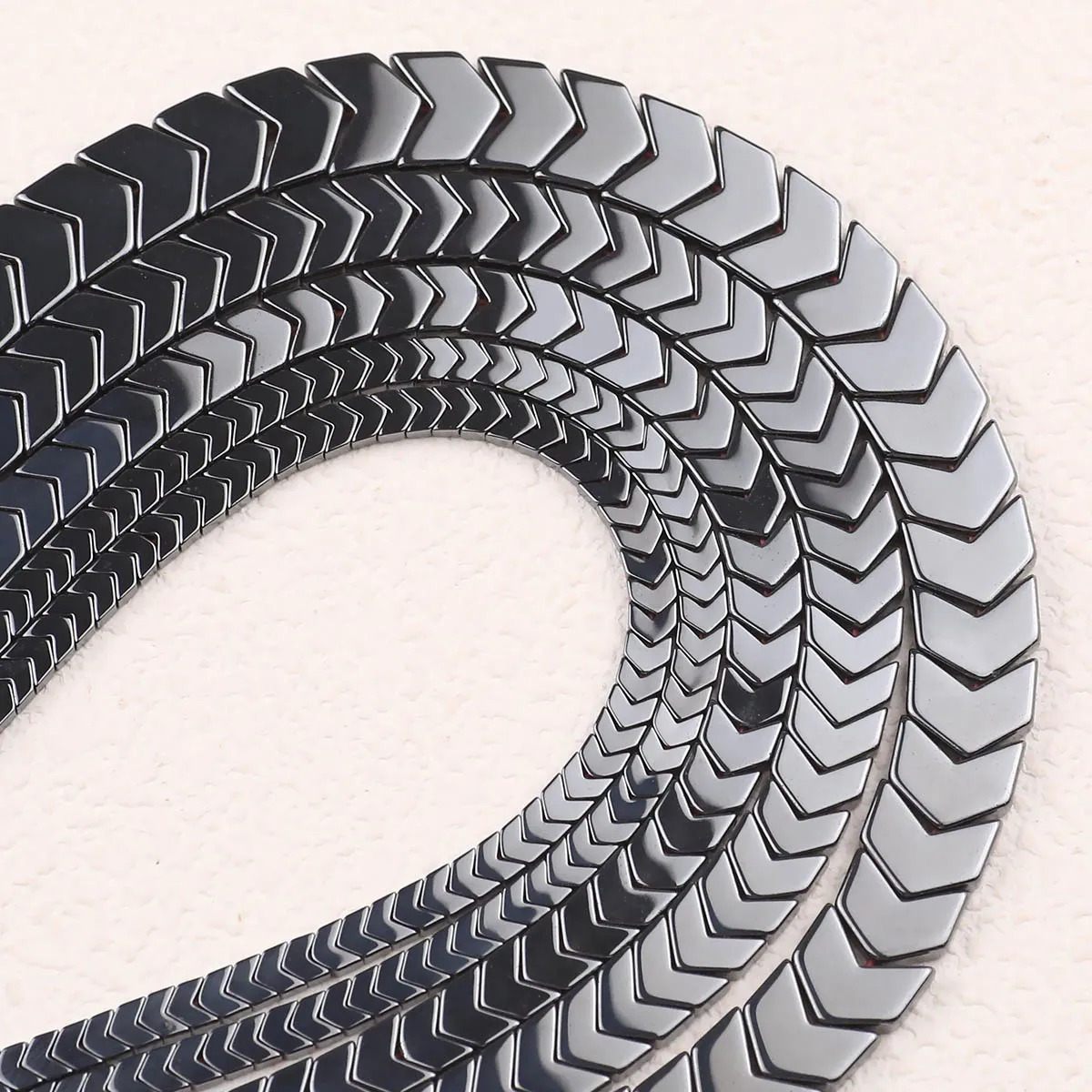 Плоские бусины из гематита в ассортименте