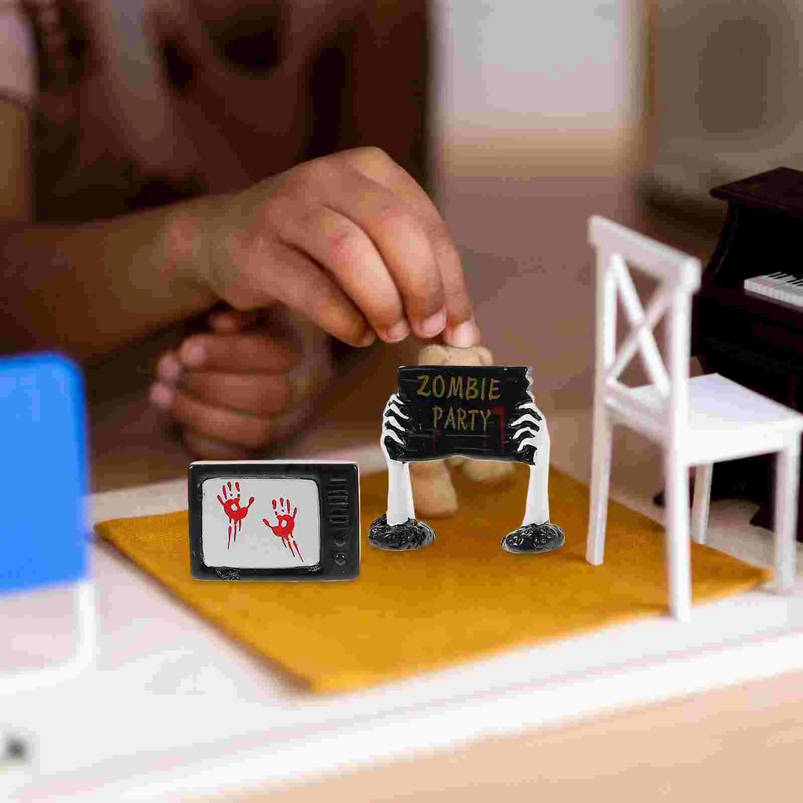 

8 Pcs Mini House Figures Halloween Miniatures Accessories Home Set Figurines Ornaments Resin