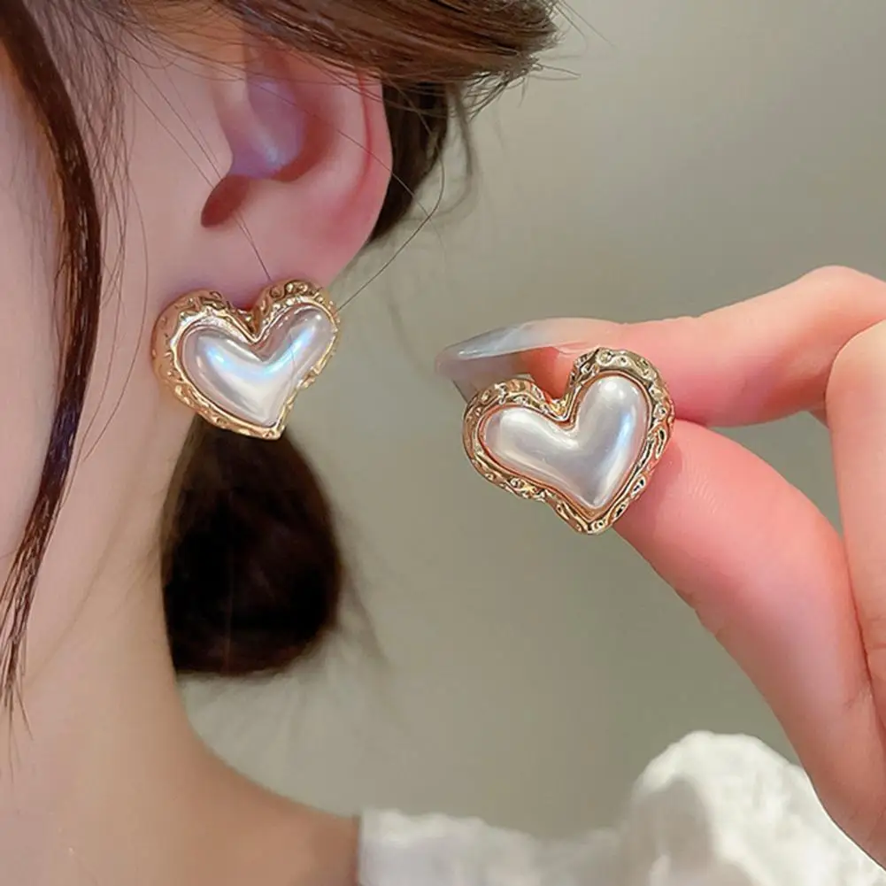 

Women Ear Studs Gradient Heart-shaped Light Luxury Silver Women Personality Fashion Faux Pearl Stud Earrings Daily Wear