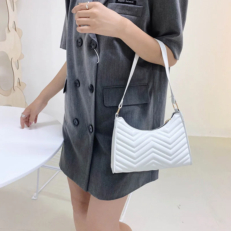 

Bag women ins fashion 2022 new fashion handbag women's Bag summer wave pattern single shoulder armpit small square Bag designer