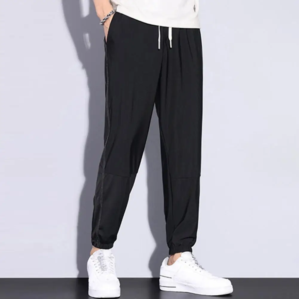 

Мужские летние брюки с эластичной резинкой на талии, тонкие охлаждающие спортивные брюки со шнуровкой, дышащие мужские однотонные брюки из ледяного шелка 9/10