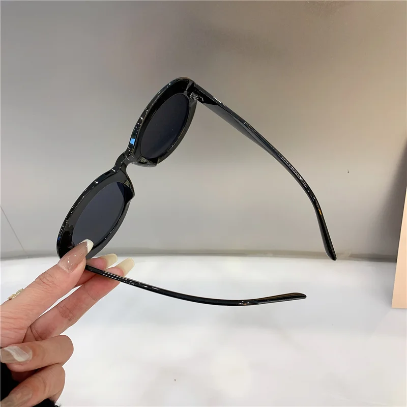 New Oval Frame Colorful Sunglass Fashion Trendy Hip-Hop Party Female Eyewear Hot Brand Designer Popular Personalized Lady Shades |