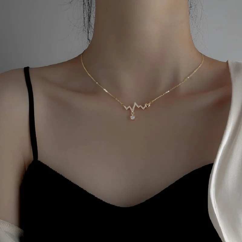 

Trendy Girls Necklace Heartbeat Pendant Simple Crystal Chokers Temperament Clavicle Chain Fashion Necklaces Jewelry