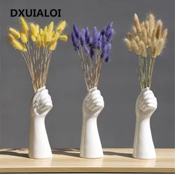 Ваза в виде руки