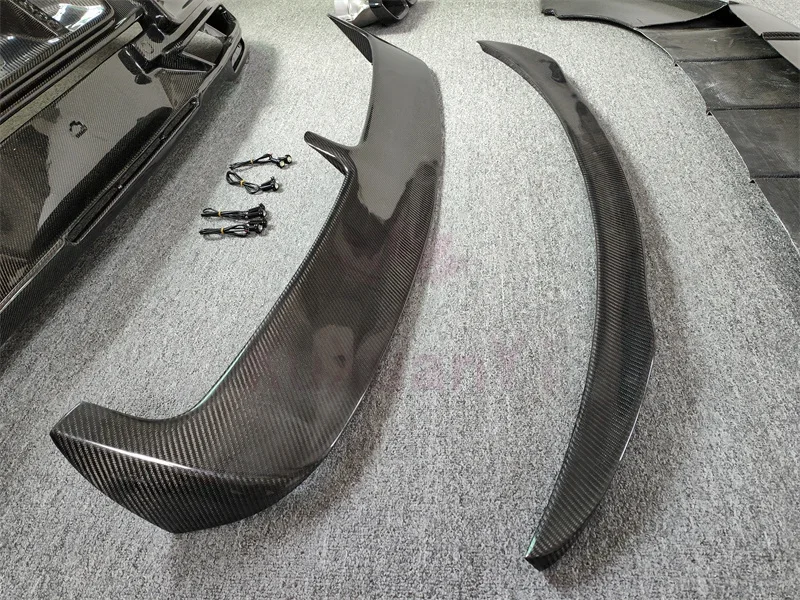 Настоящее углеродное волокно передняя губа задний диффузор спойлер на крышу