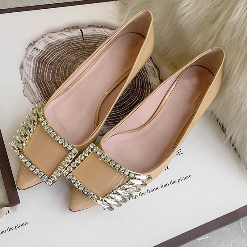 

Rhinestone Patent Leather Mid Heel Pumps Women's 2020 New Chunky Heel Pointed French Shallow Mouth Women's Shoes