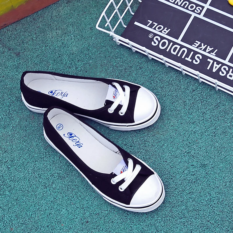Spring Light Canvas Shoes Women Shoes Slip-on Korean Tide Students Set Foot Pedal Flat Shoes Flat Heel Soft Leather Round Toe
