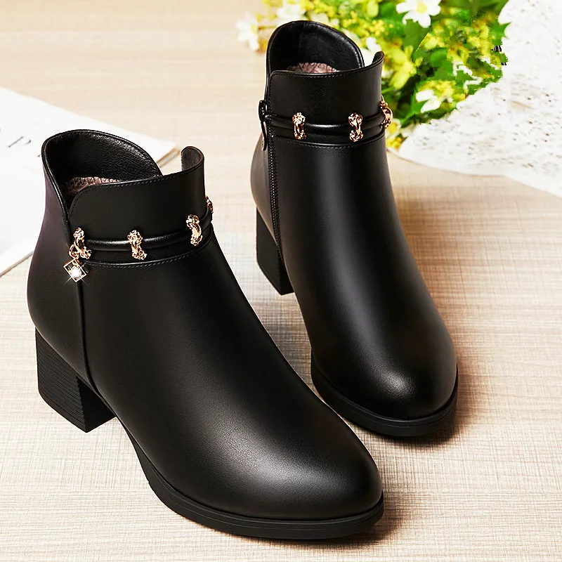 2025 новые модные женские ботильоны из натуральной кожи теплые ботинки на меху с