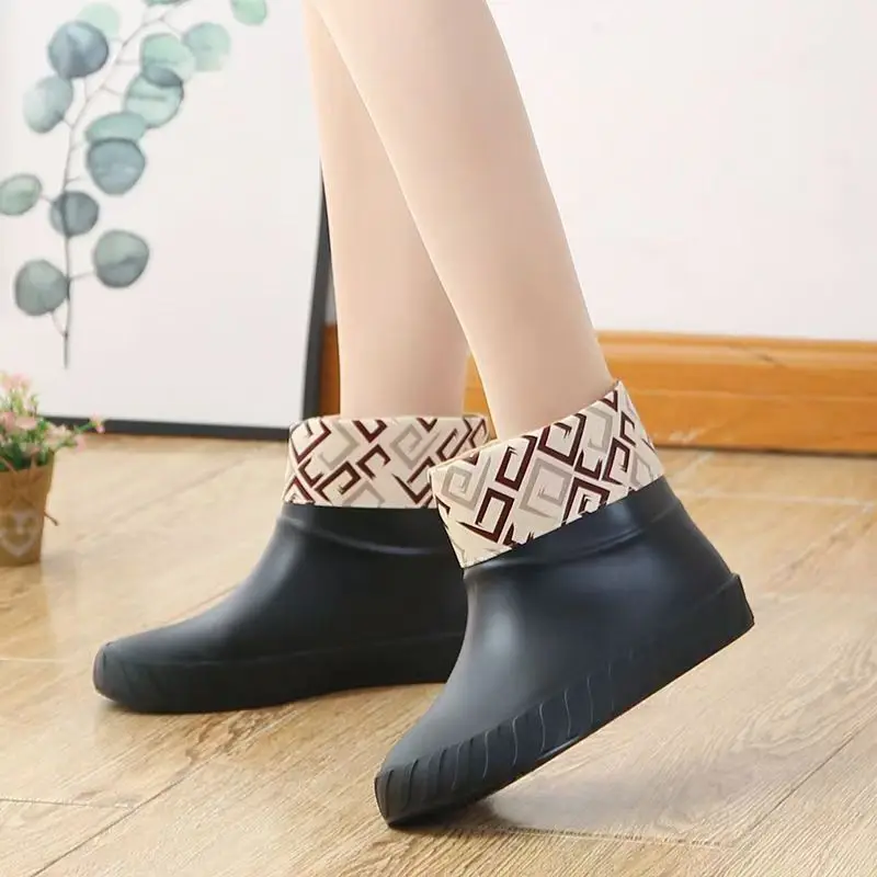 Женские непромокаемые туфли на мягкой подошве нескользящая плоская подошва